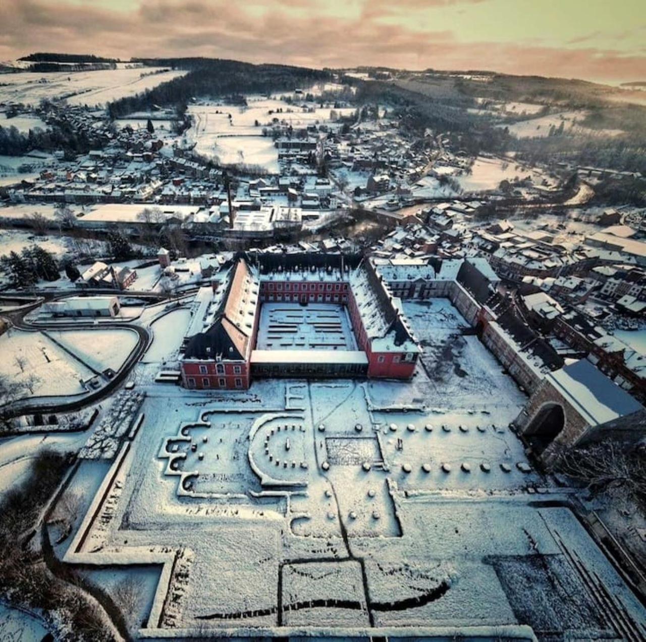 Les Mélèzes Villa Stavelot Kültér fotó